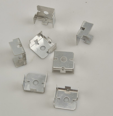 五金冲压厂家.jpg Welche Faktoren sollten Hersteller von Hardware-Stempeln bei der Herstellung von Produkten beachten(pic1)