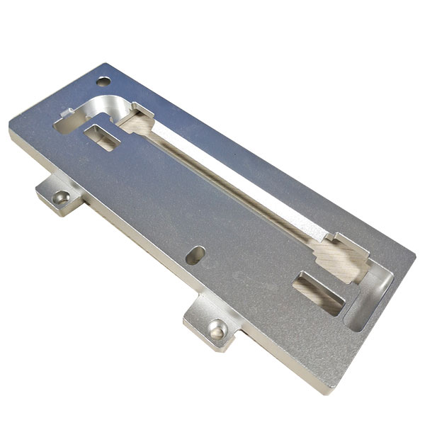 Nola azaldu dezakezu kalte-arriskua CNC-en aluminioaren loturaren makinak?(pic1)