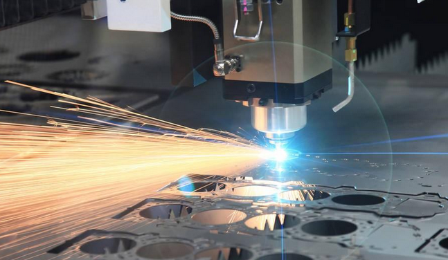 Quina empresa proporciona un bon servei a la màquina de lathe de CNC