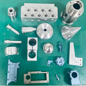 Obróbka małych części aluminiowych CNC: precyzja i wydajność